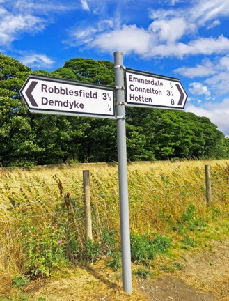 EmmerdaleRoadSign